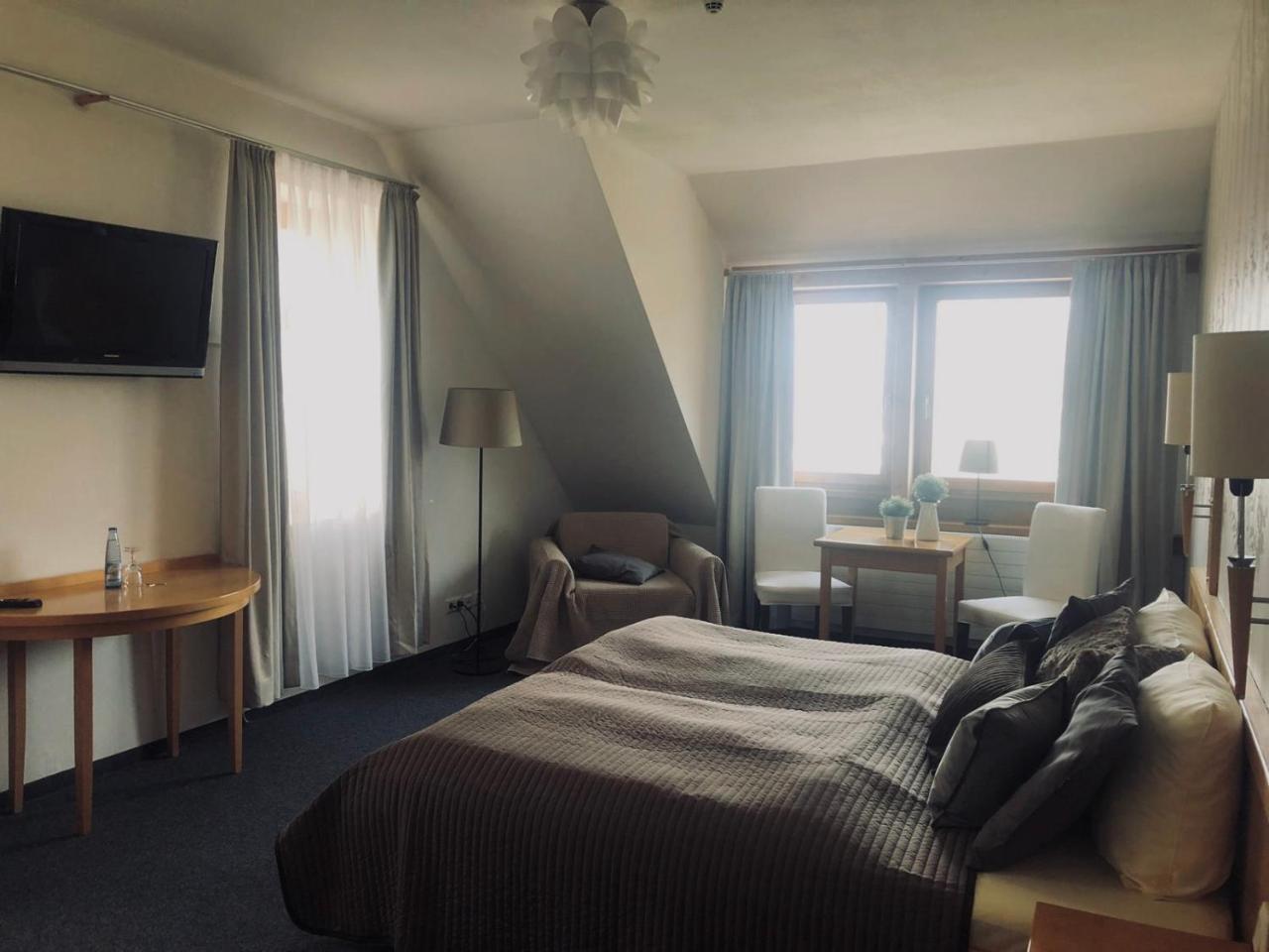 Deckert'S Hotel An Der Klosterpforte Lutherstadt Eisleben Extérieur photo